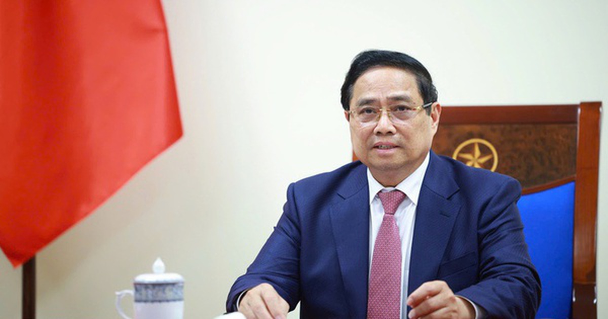 Thủ tướng điện đàm với quốc gia khai thác dầu mỏ hàng đầu châu Phi