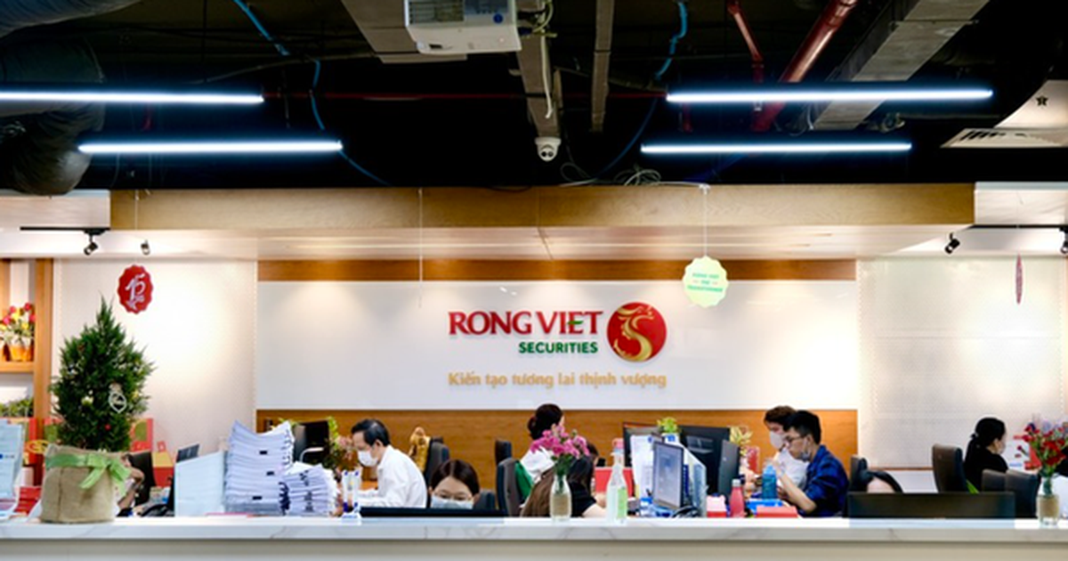 Cổ đông lớn Chứng khoán Rồng Việt giao dịch hàng chục triệu cổ phiếu