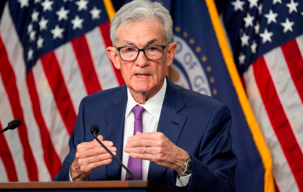 Fed tiếp tục giữ nguyên lãi suất, dự báo có thể chỉ thực hiện 1 lần cắt giảm trong năm 2026