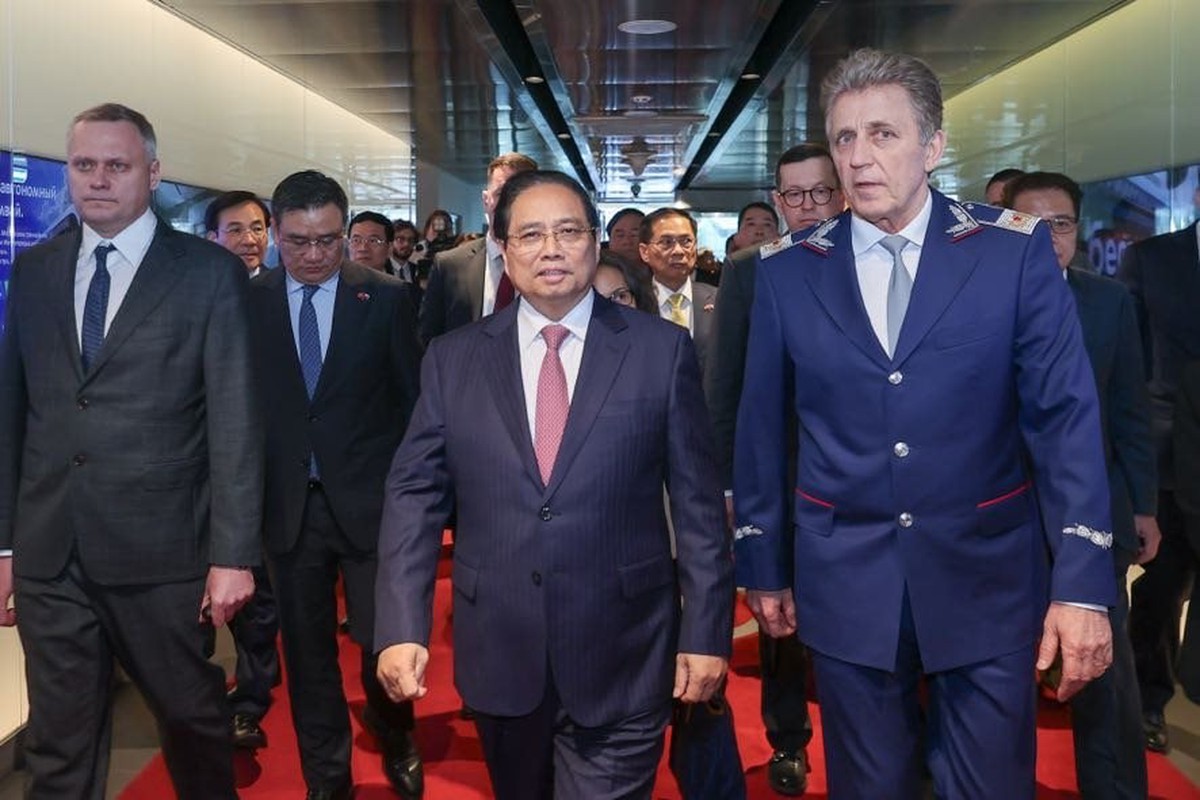 Thăm công trình 90 năm tuổi dưới lòng đất ở Moscow, Thủ tướng đề nghị Nga hỗ trợ xây tại Hà Nội, TP.HCM