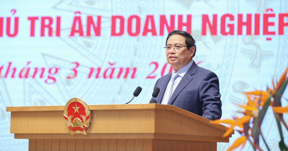 Thủ tướng họp thúc đẩy tăng trưởng 2 con số, tri ân doanh nghiệp