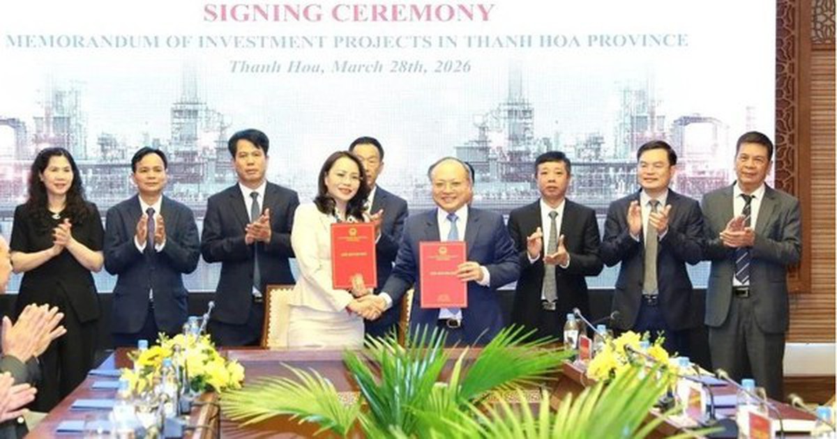 Tập đoàn FLC ký ghi nhớ đầu tư 2 dự án hơn 1 tỉ USD tại Thanh Hóa