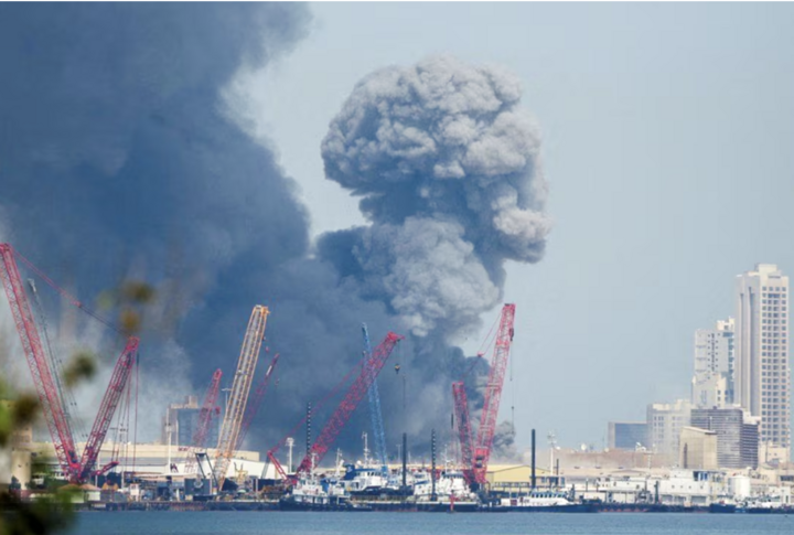 Vì sao các nước Vùng Vịnh không trả đũa dù bị Iran nã mưa tên lửa và UAV? - Ảnh 1