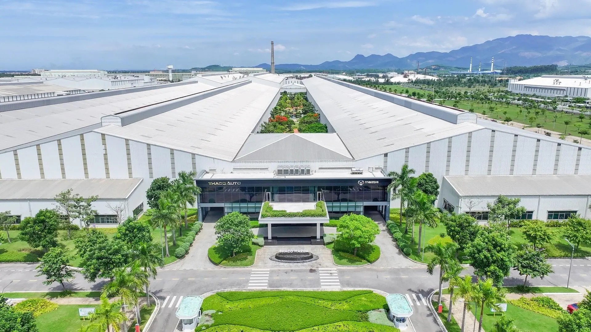 Những ‘điểm nghẽn’ cần lời giải khi tỷ phú Trần Bá Dương làm ô tô thương hiệu riêng - Ảnh 2