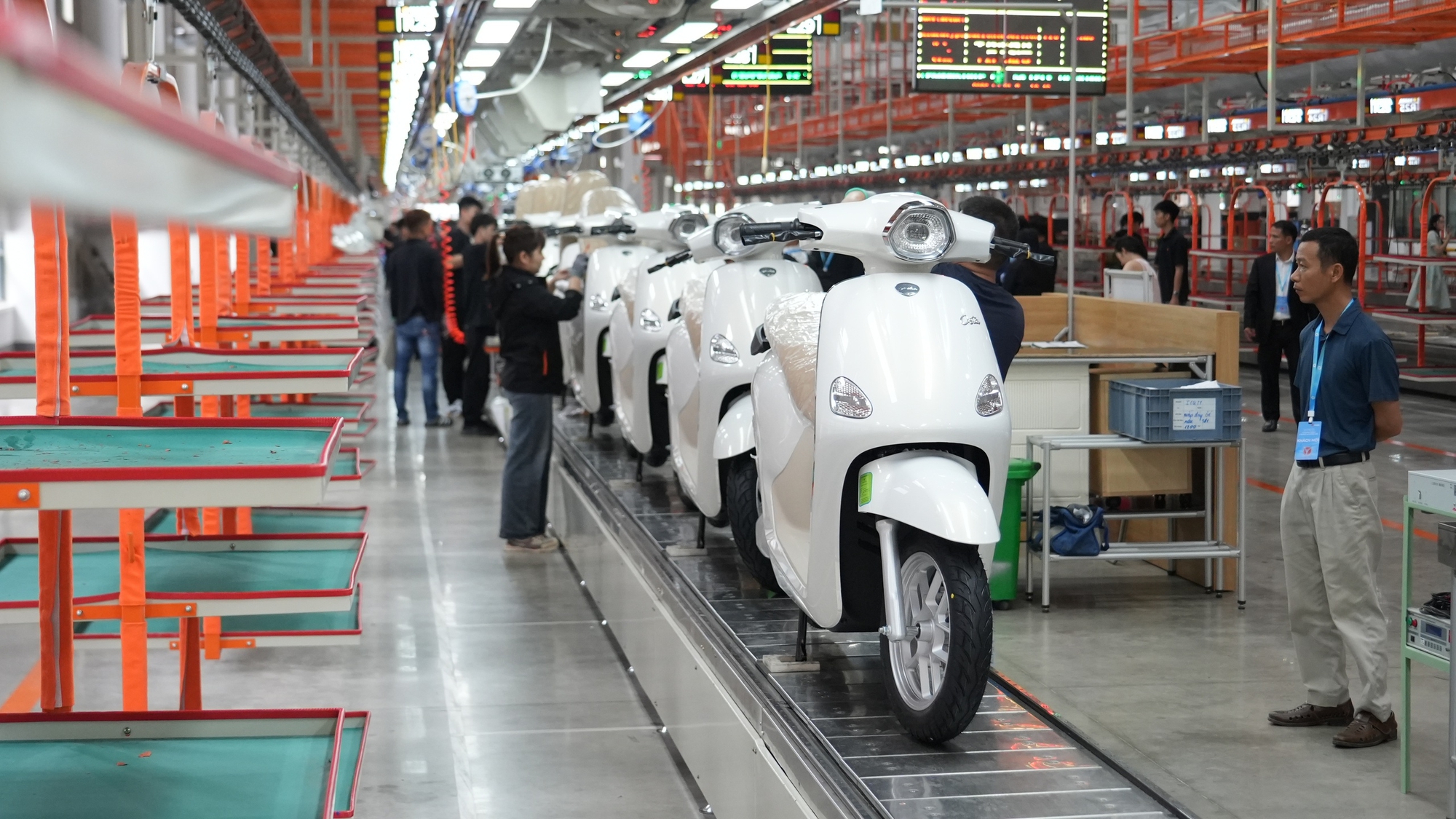 Một thương hiệu xe máy điện Trung Quốc vừa khánh thành nhà máy 100 triệu USD tại Bắc Ninh, công suất 1 triệu xe mỗi năm - Ảnh 5