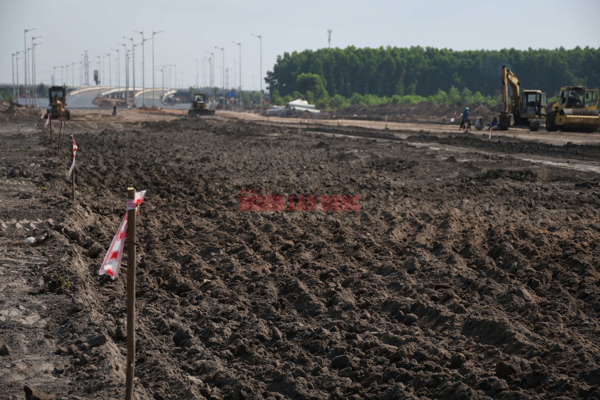 Cận cảnh 2 tuyến đường kết nối sân bay Long Thành bị tỉnh Đồng Nai ra "tối hậu thư" - Ảnh 4