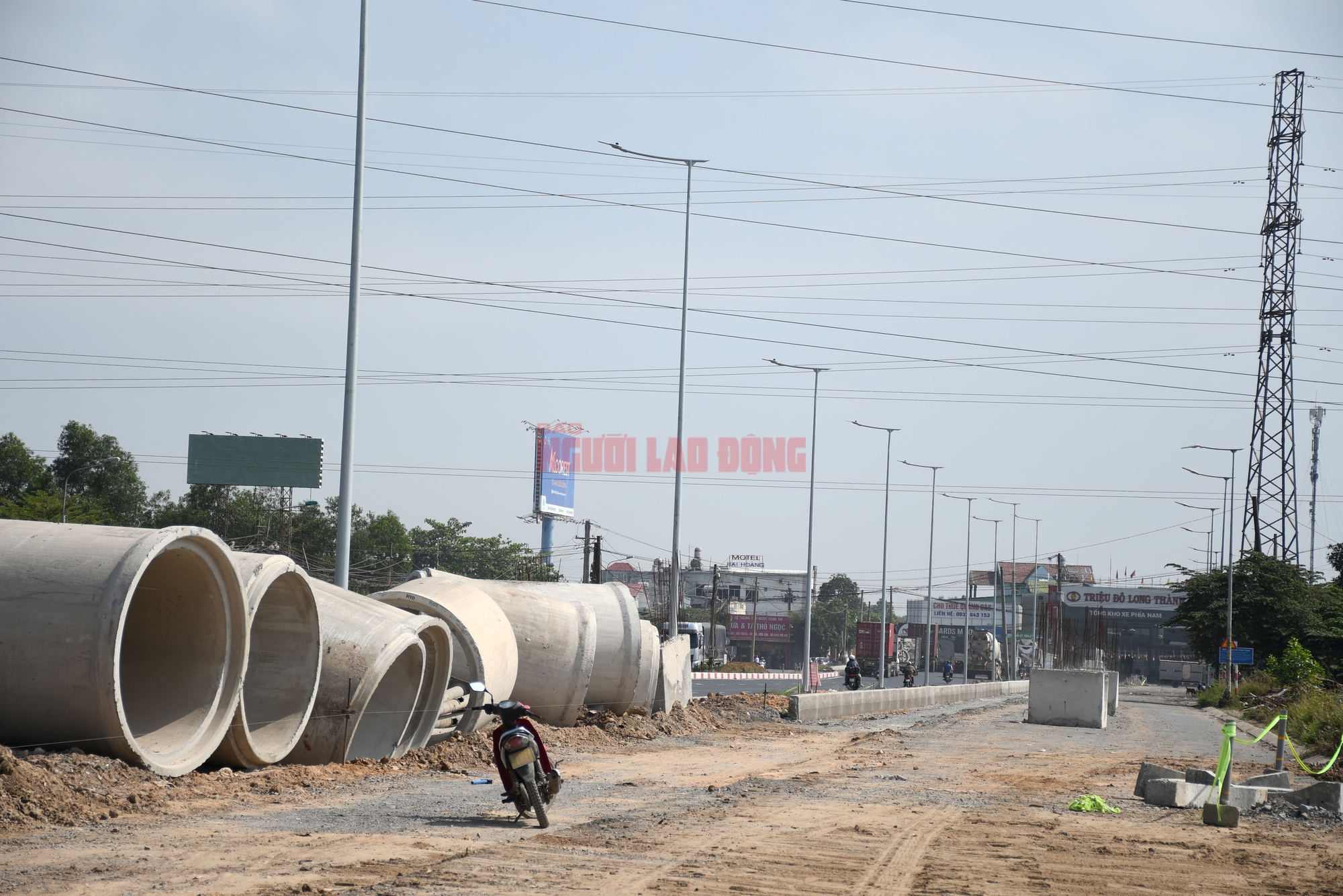 Cận cảnh 2 tuyến đường kết nối sân bay Long Thành bị tỉnh Đồng Nai ra "tối hậu thư" - Ảnh 9