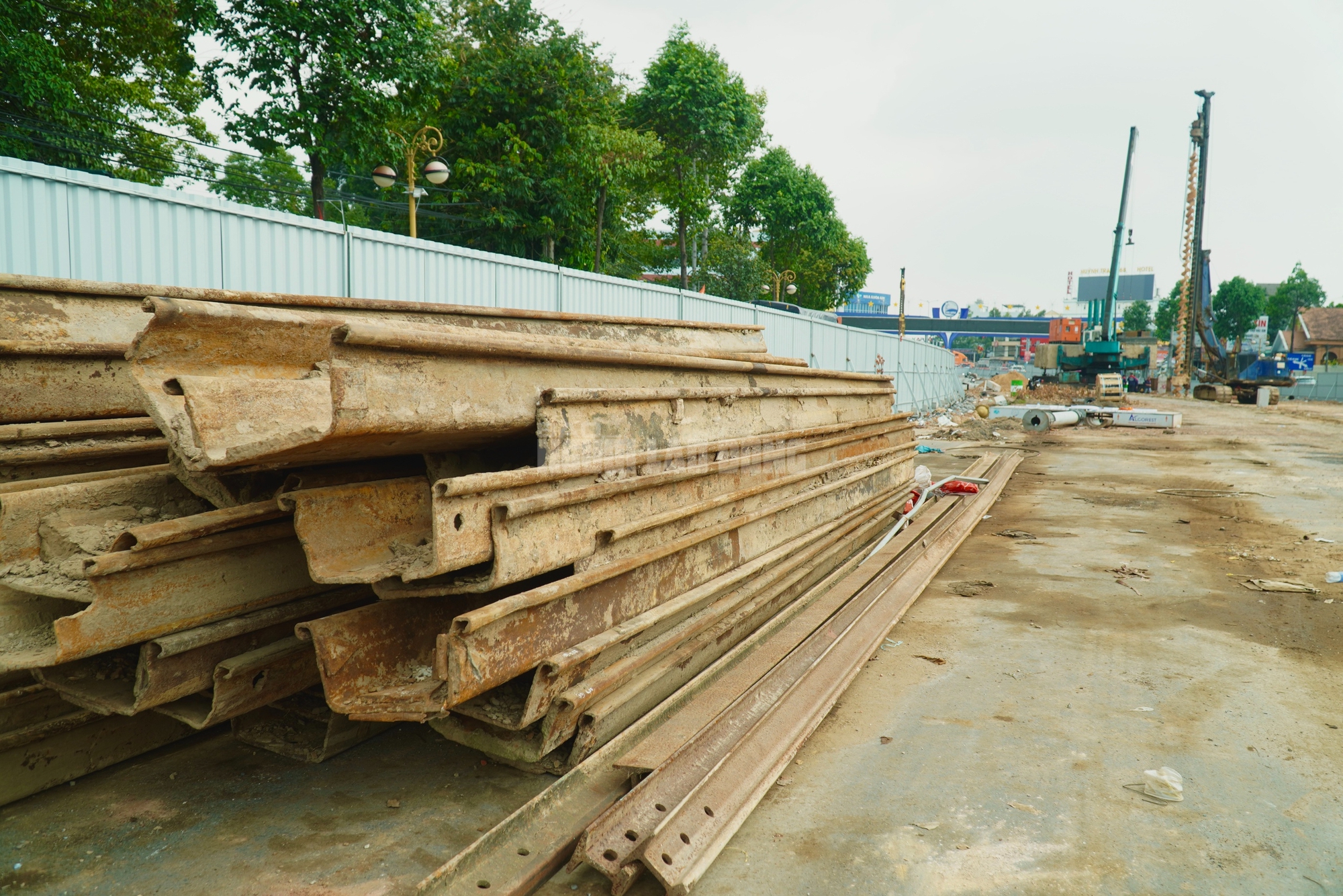 Toàn cảnh hầm chui hơn 1.000 tỉ đồng trên Quốc lộ 13 chính thức thi công - Ảnh 2