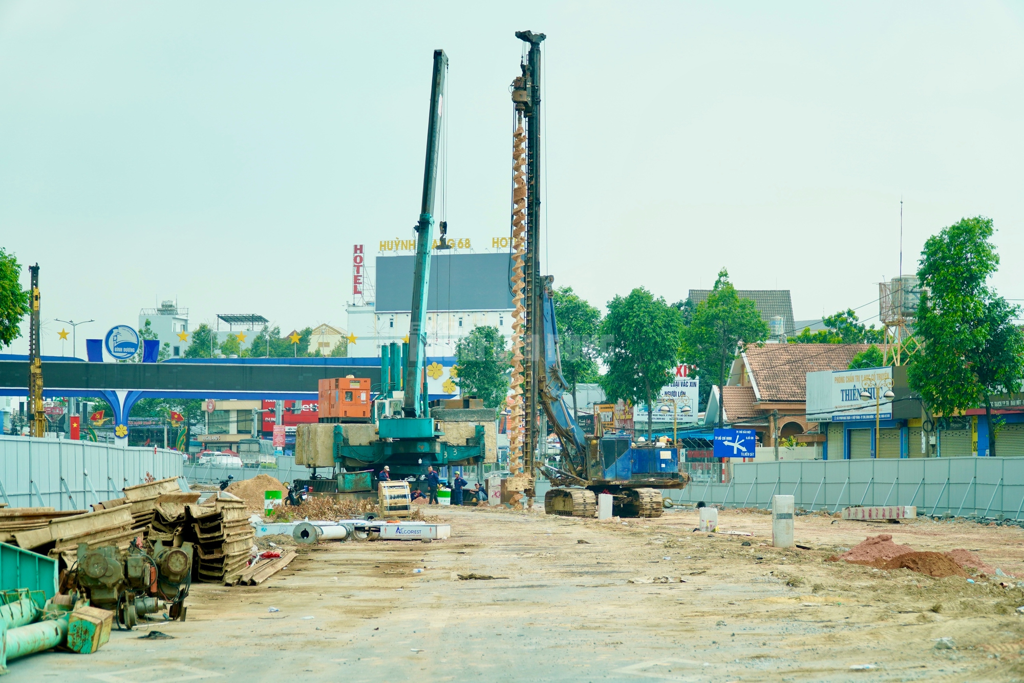 Toàn cảnh hầm chui hơn 1.000 tỉ đồng trên Quốc lộ 13 chính thức thi công - Ảnh 6