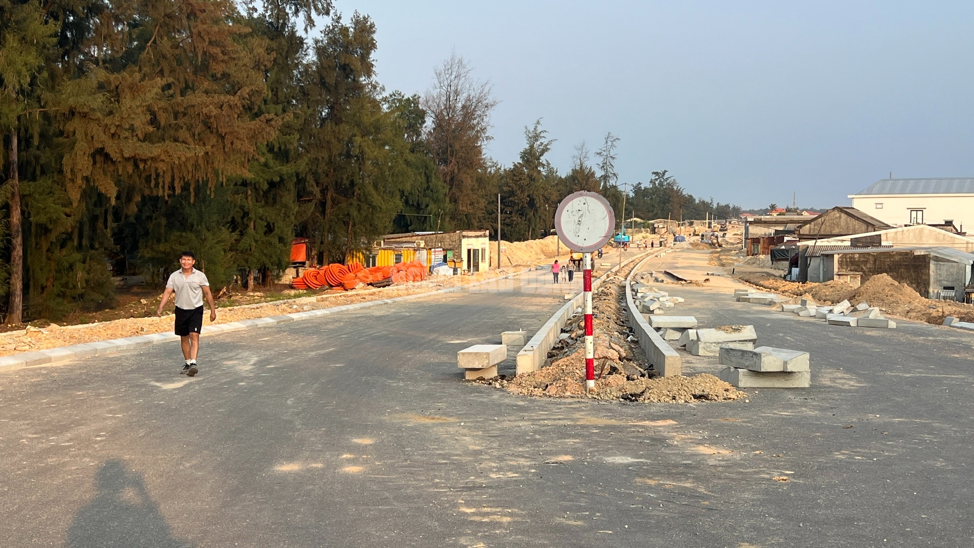 Kế hoạch thông xe cầu vượt cửa biển lớn nhất miền Trung - Ảnh 3