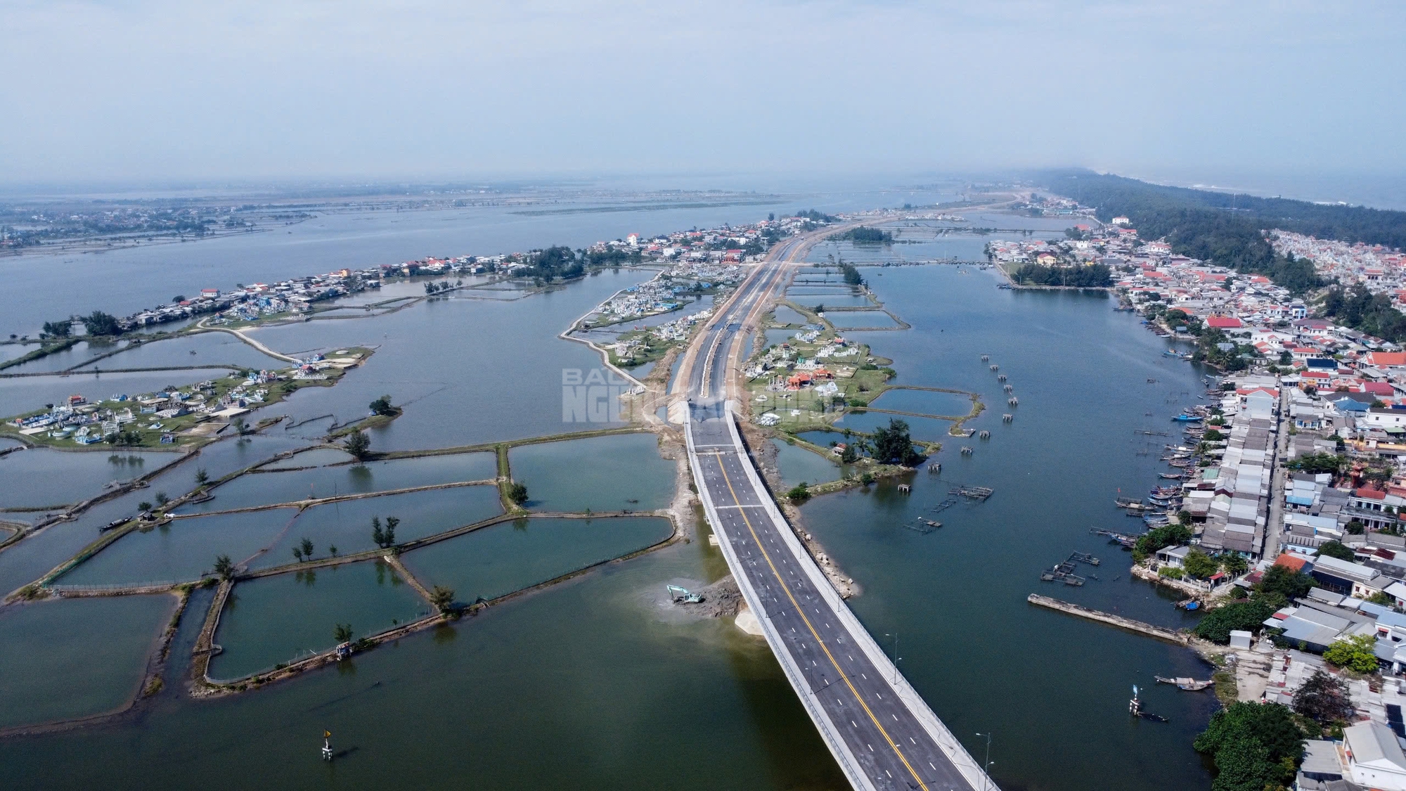 Kế hoạch thông xe cầu vượt cửa biển lớn nhất miền Trung - Ảnh 8