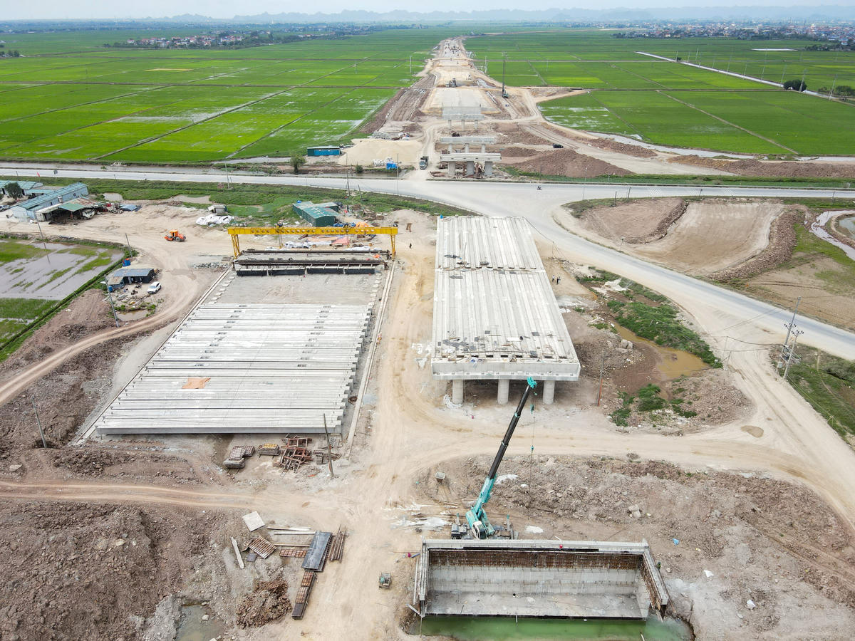 Đẩy nhanh tiến độ cao tốc Ninh Bình - Hải Phòng, phấn đấu thông xe năm 2026 - Ảnh 5