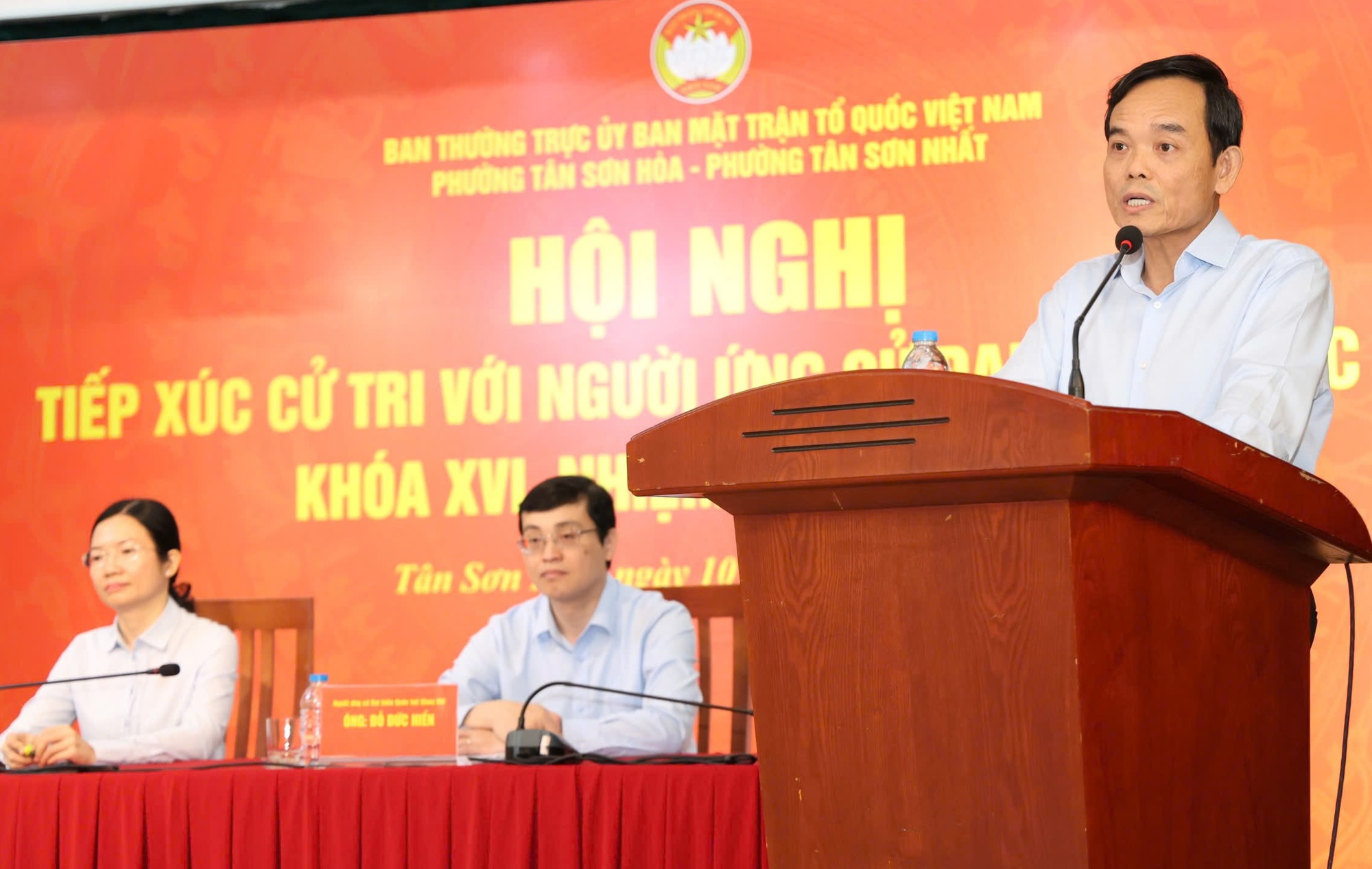 Bí thư Thành ủy TPHCM: Giao thông kết nối sân bay Tân Sơn Nhất rối rắm - Ảnh 6