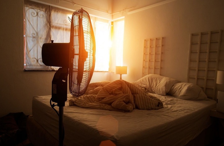 Biến đổi khí hậu gây mất ngủ, gia tăng bất bình đẳng kinh tế - Ảnh 1