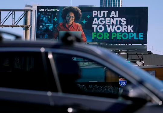 Nỗi lo sa thải hàng loạt bao trùm Phố Wall - Ảnh 2