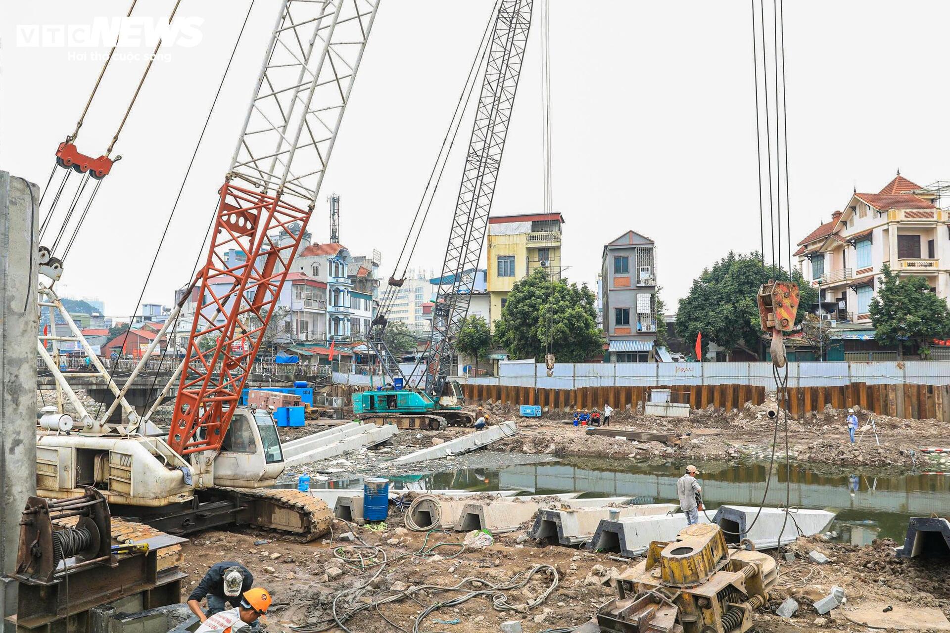 Toàn cảnh công trình cải tạo hạ lưu sông Kim Ngưu gần 700 tỷ đồng sắp cán đích - Ảnh 11