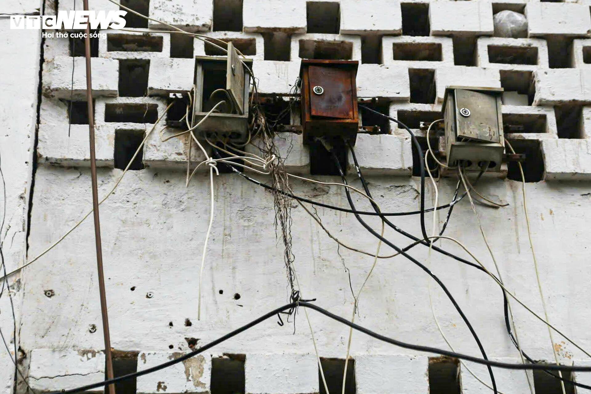 Cận cảnh khu tập thể hơn 40 năm ở Hà Nội sắp được thay bằng 3 tòa nhà 34 tầng - Ảnh 9