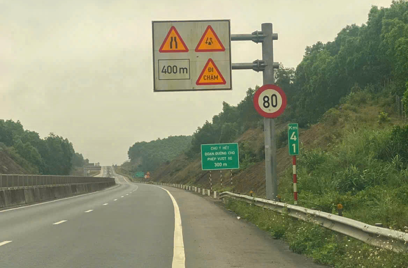 Đề xuất cho phép xe chạy cao tốc Cam Lộ - La Sơn 80 km/h - Ảnh 2