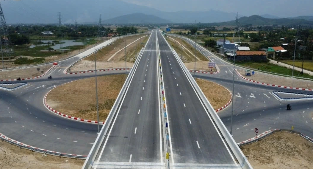 Những dự án cao tốc sẽ thông xe dịp 30/4 - Ảnh 1