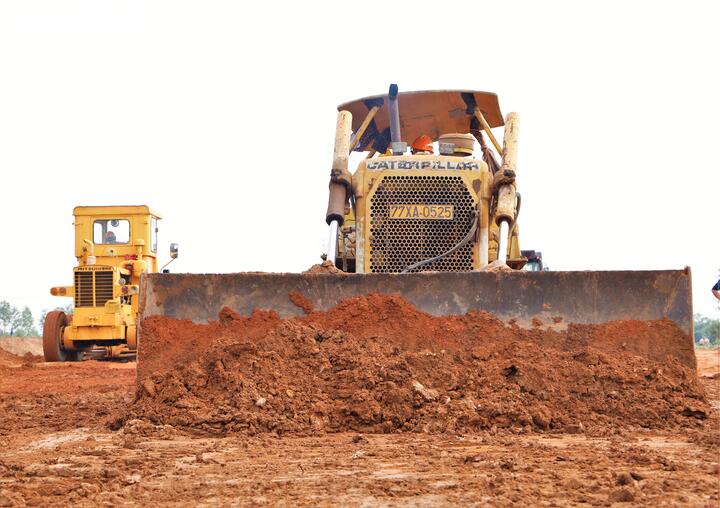 'Nhịp người, nhịp máy' hối hả trên công trường cao tốc 44.000 tỷ đồng ở Gia Lai - Ảnh 3