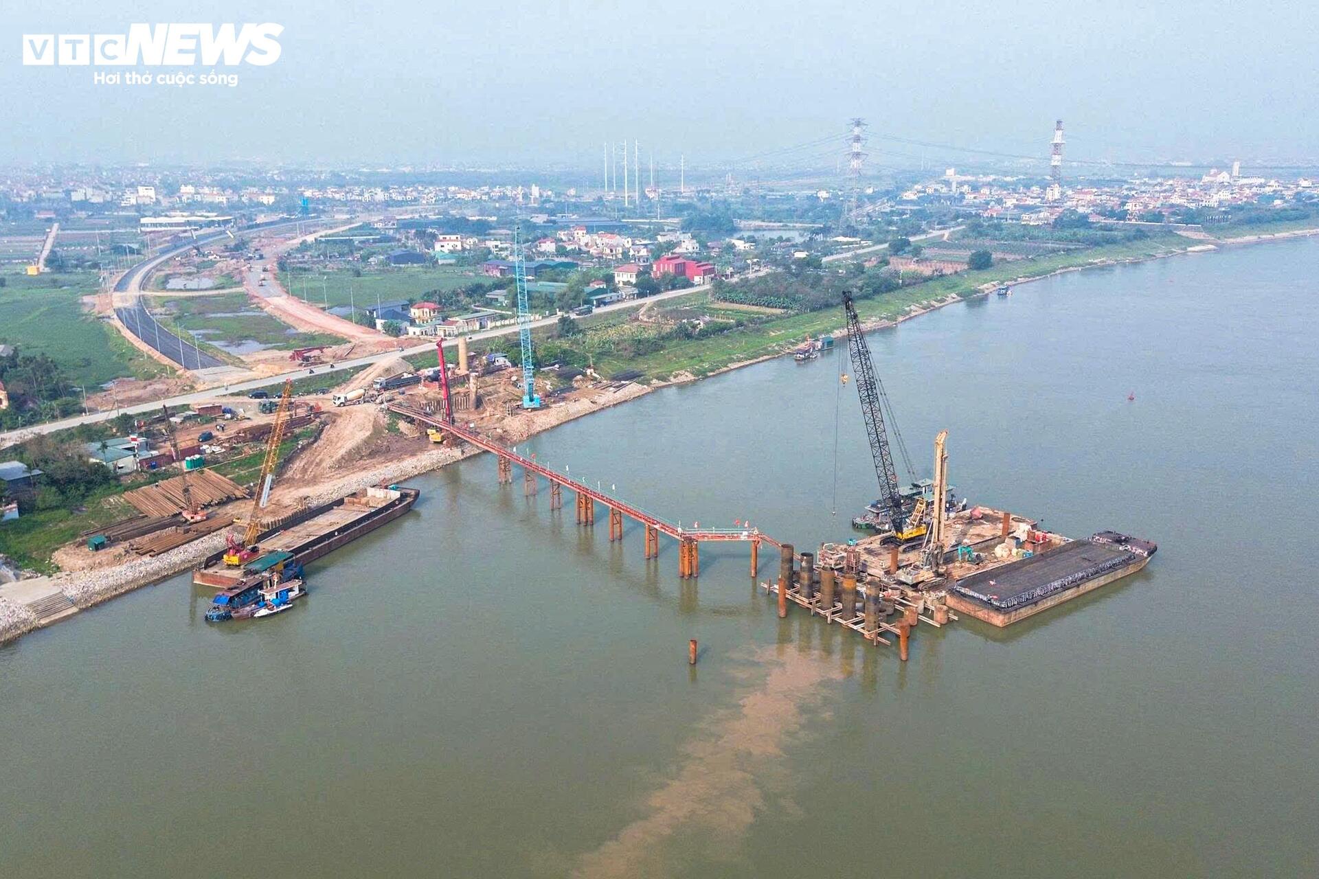 Cầu 4.900 tỷ vượt sông Hồng nối Hà Nội - Hưng Yên đang được thi công ra sao? - Ảnh 2