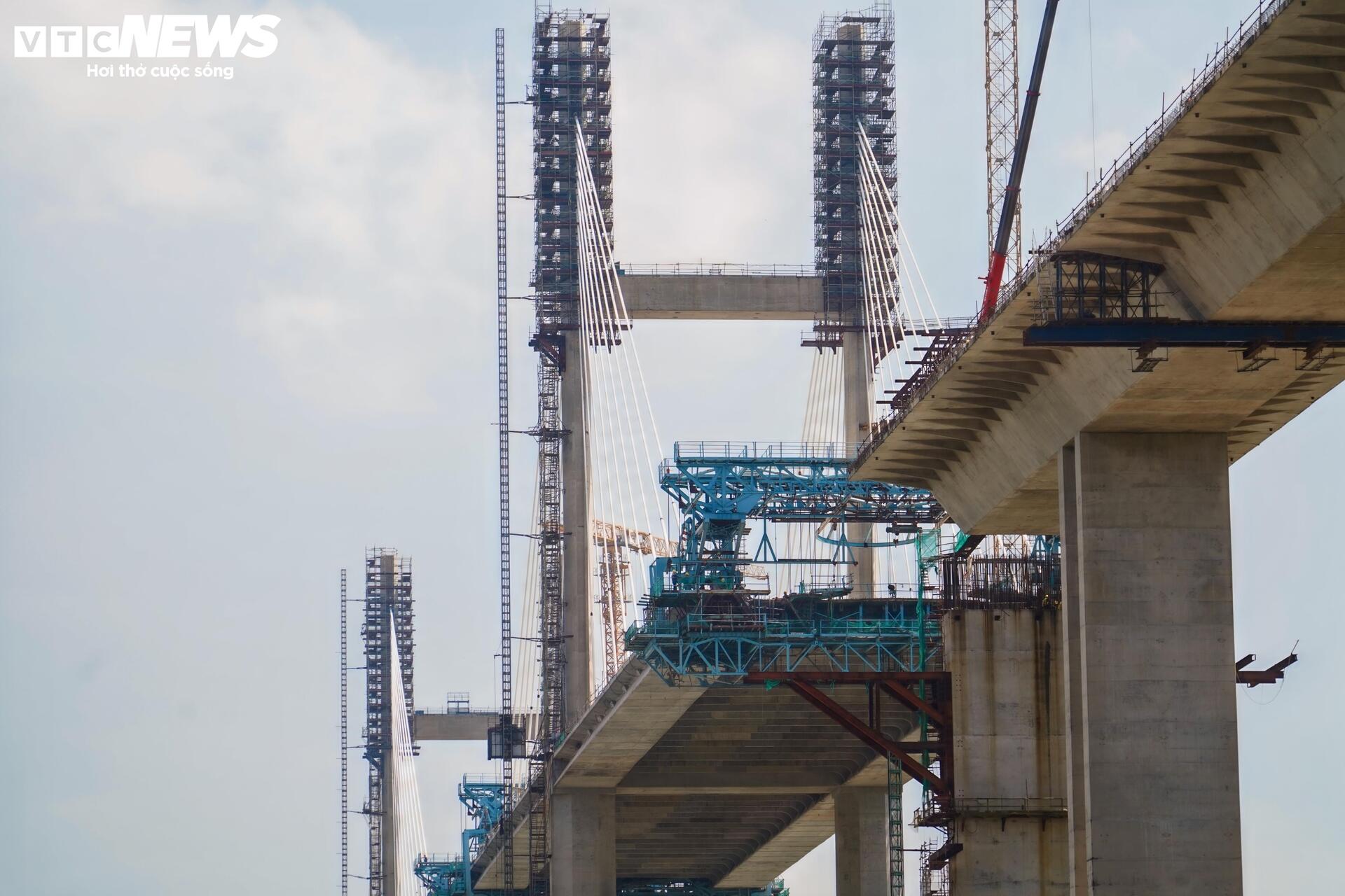 'Nút thắt' cuối cao tốc Bến Lức - Long Thành tăng tốc về đích - Ảnh 7