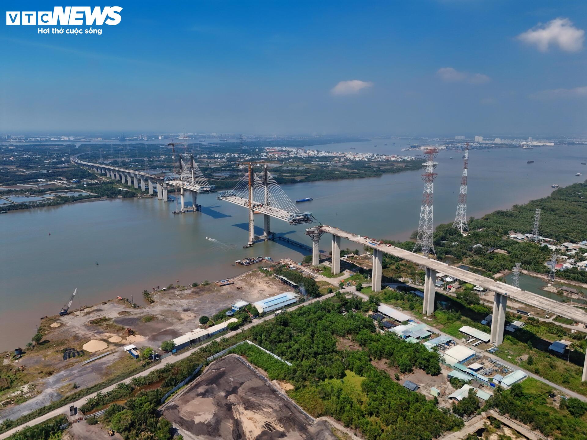 'Nút thắt' cuối cao tốc Bến Lức - Long Thành tăng tốc về đích - Ảnh 1