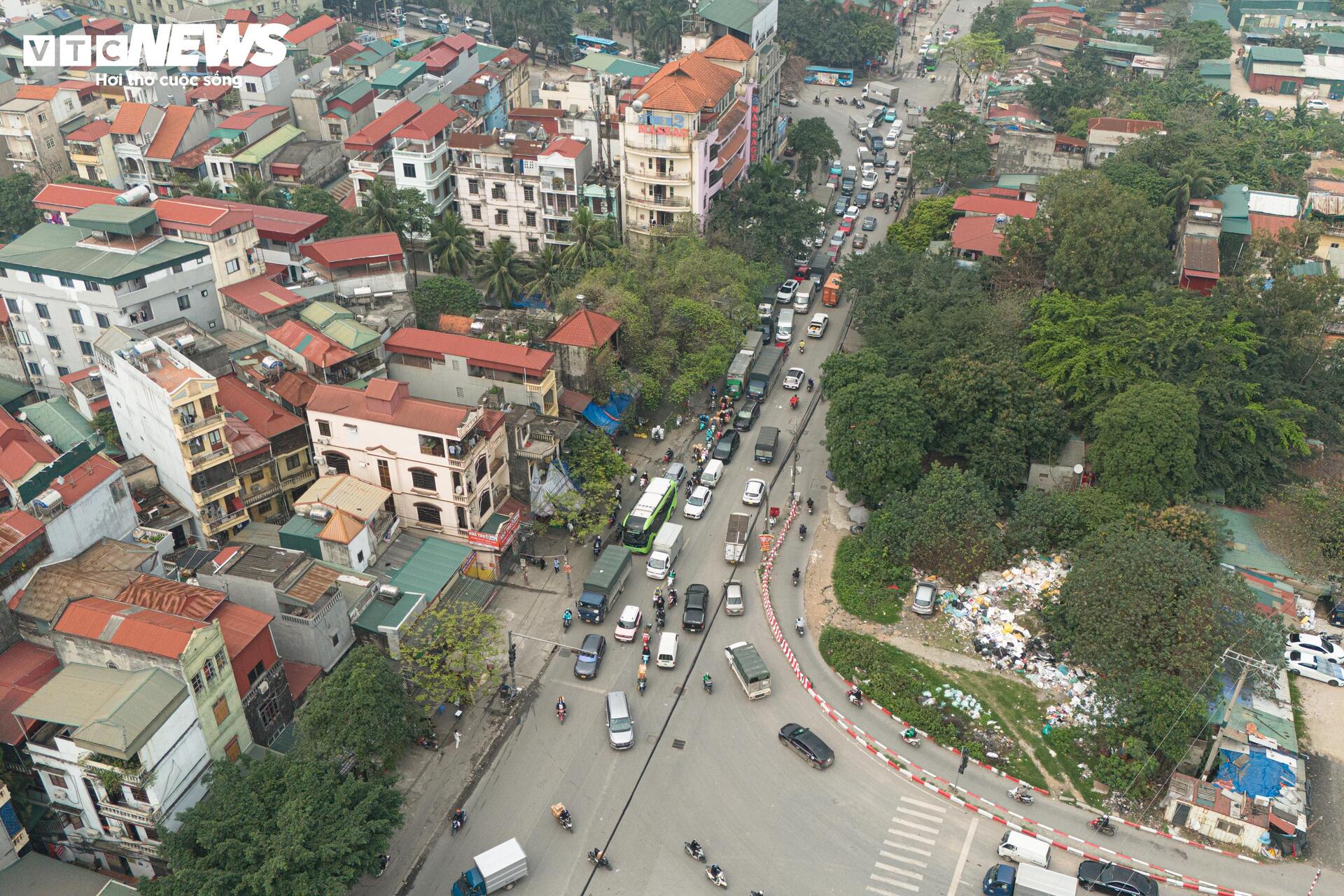 Dự án cầu vượt 'đắp chiếu' nhiều năm trên tuyến đường nghìn tỷ ở Hà Nội - Ảnh 16