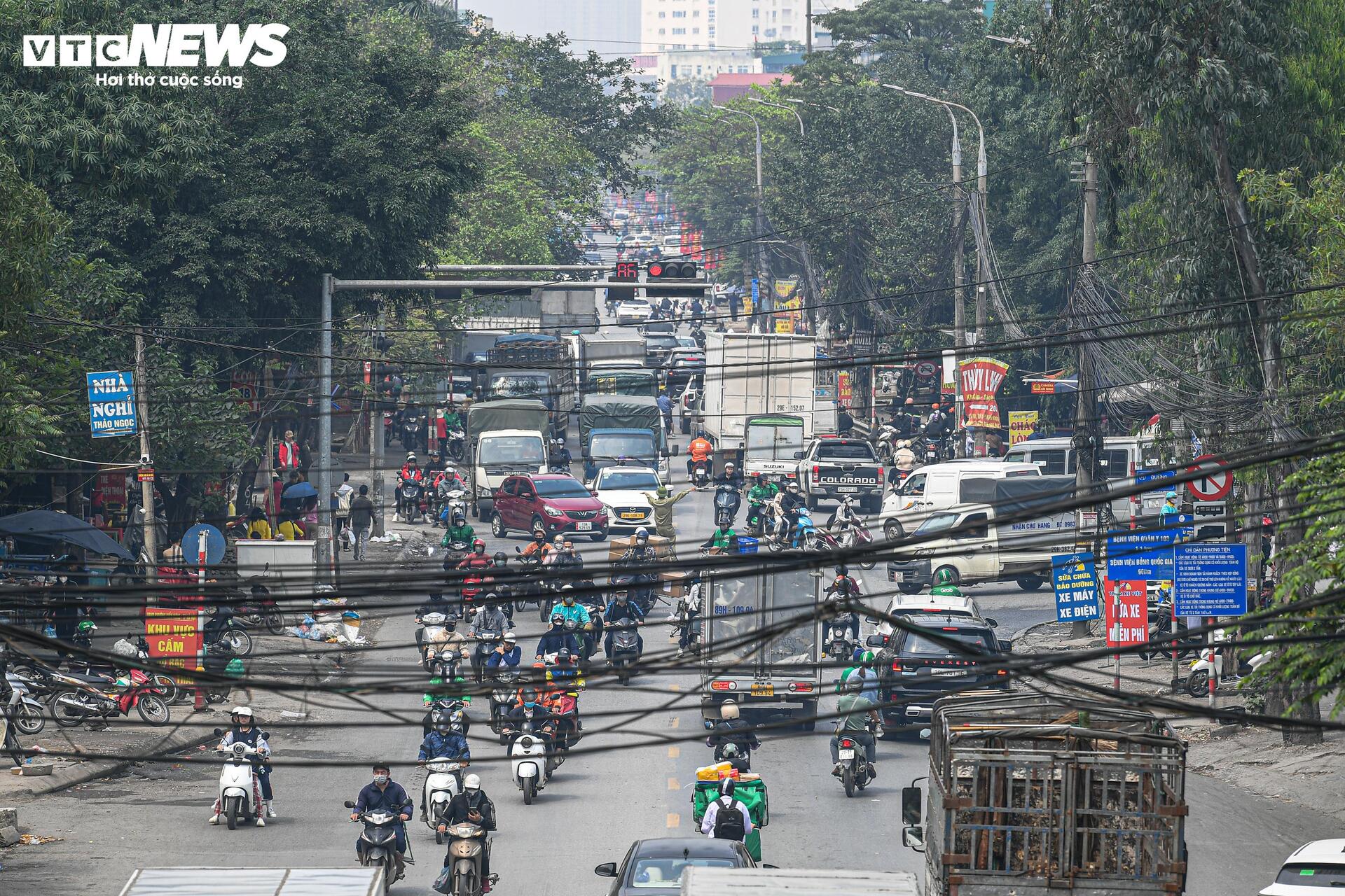 Dự án cầu vượt 'đắp chiếu' nhiều năm trên tuyến đường nghìn tỷ ở Hà Nội - Ảnh 7
