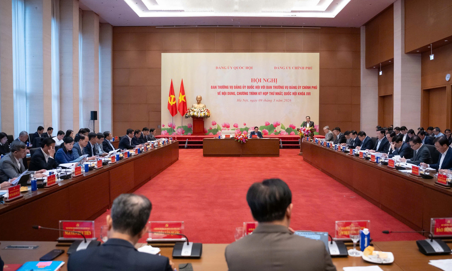 Thủ tướng: Đã huy động 4 triệu thùng dầu từ đối tác để bảo đảm nguồn cung - Ảnh 3