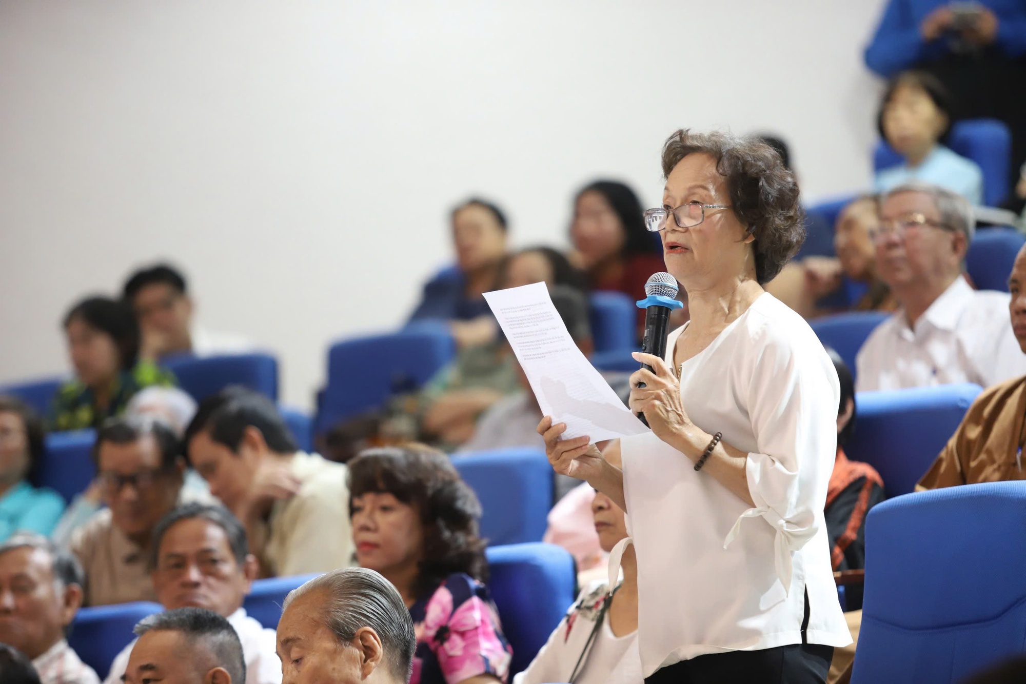 Gặp Bí thư Thành ủy TPHCM, cử tri đánh giá cao việc biến đất "vàng" thành công viên - Ảnh 4