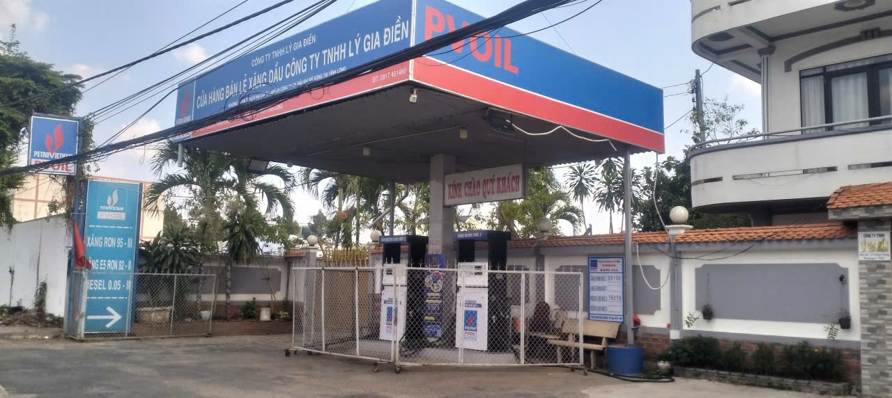 Ngừng bán xăng dầu khi chưa được chấp thuận, một doanh nghiệp ở Vĩnh Long bị xử lý nghiêm - Ảnh 1