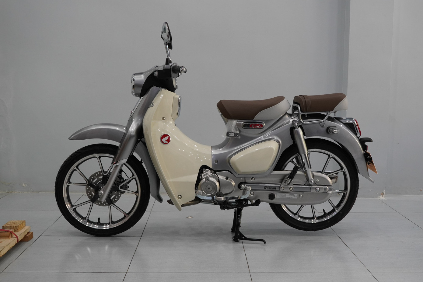 Honda Super Cub nhập Thái giá ngang ngửa SH350i - Ảnh 6