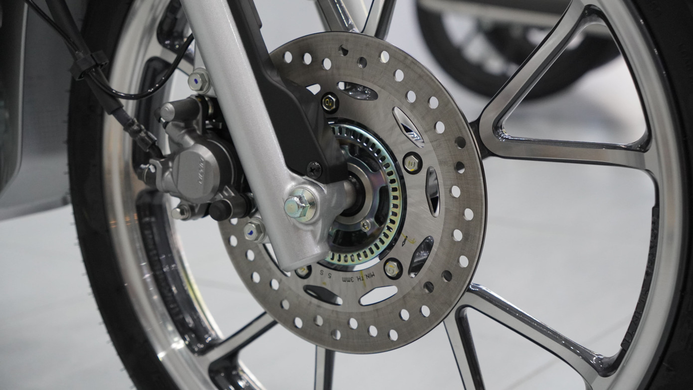 Honda Super Cub nhập Thái giá ngang ngửa SH350i - Ảnh 9