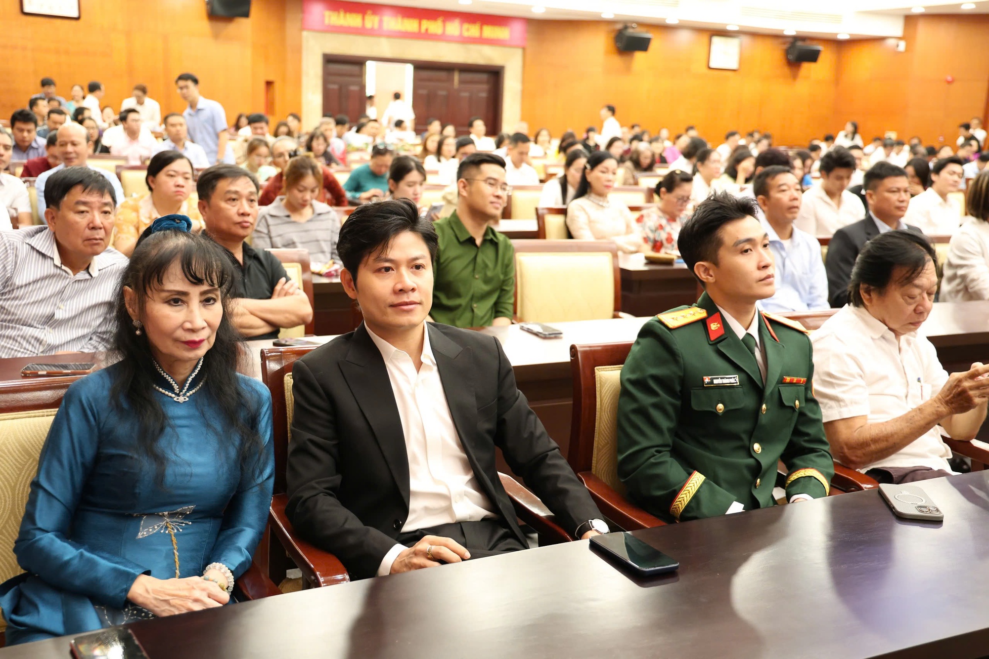 Lãnh đạo Thành ủy TPHCM thông tin tiến độ Nhà hát Giao hưởng, trung tâm biểu diễn Thủ Thiêm - Ảnh 10