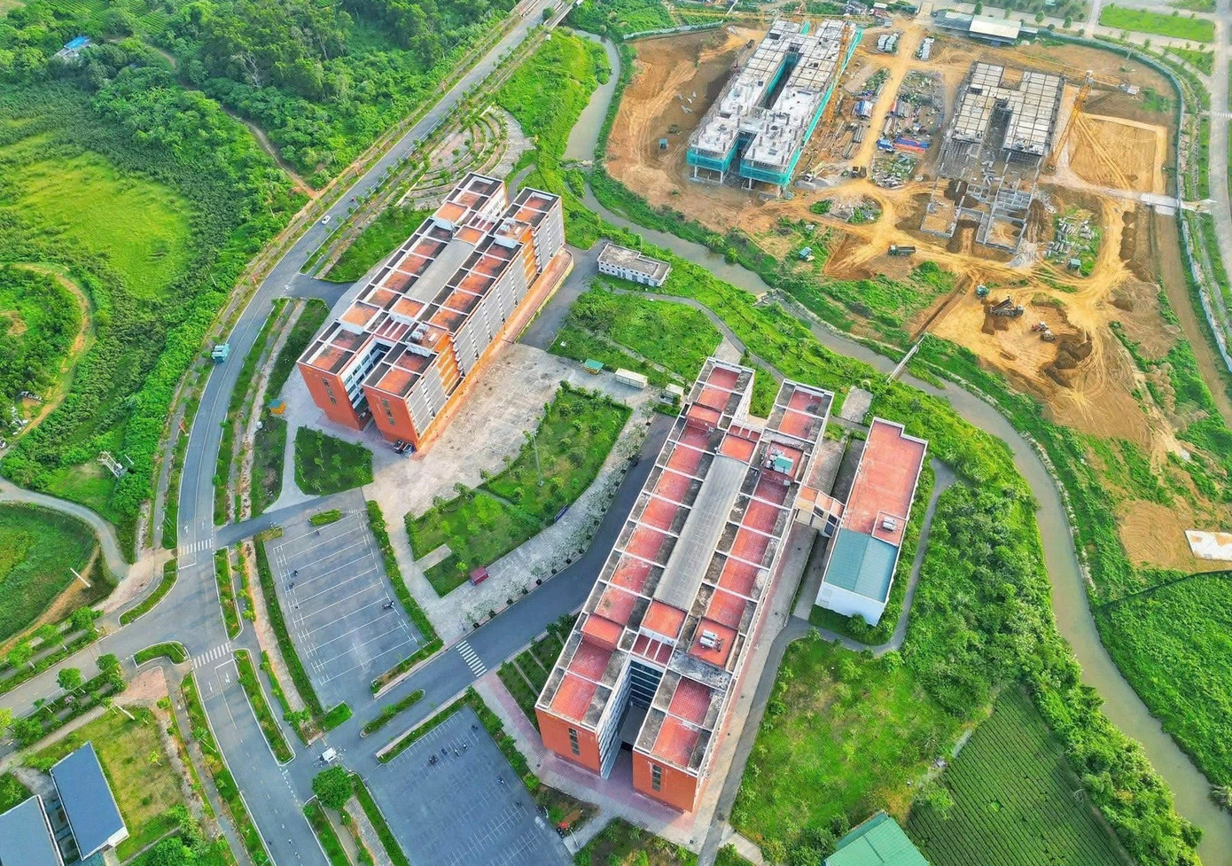 Hà Nội dự kiến di dời các trường đại học ra khỏi khu vực nội đô - Ảnh 1