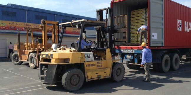 Doanh nghiệp xuất khẩu chật vật trước 'bão giá' logistics - Ảnh 2