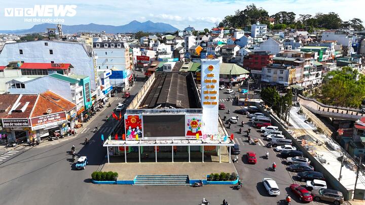 Cận cảnh biệt thự, khu nhà đất 'vàng' bỏ hoang, lãng phí ở Ðà Lạt - Ảnh 7