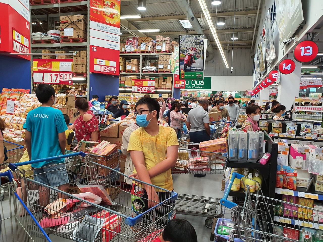 Tác động từ xung đột Trung Đông, chi phí lãi vay tăng cũng bào mòn lợi nhuận doanh nghiệp - Ảnh 2