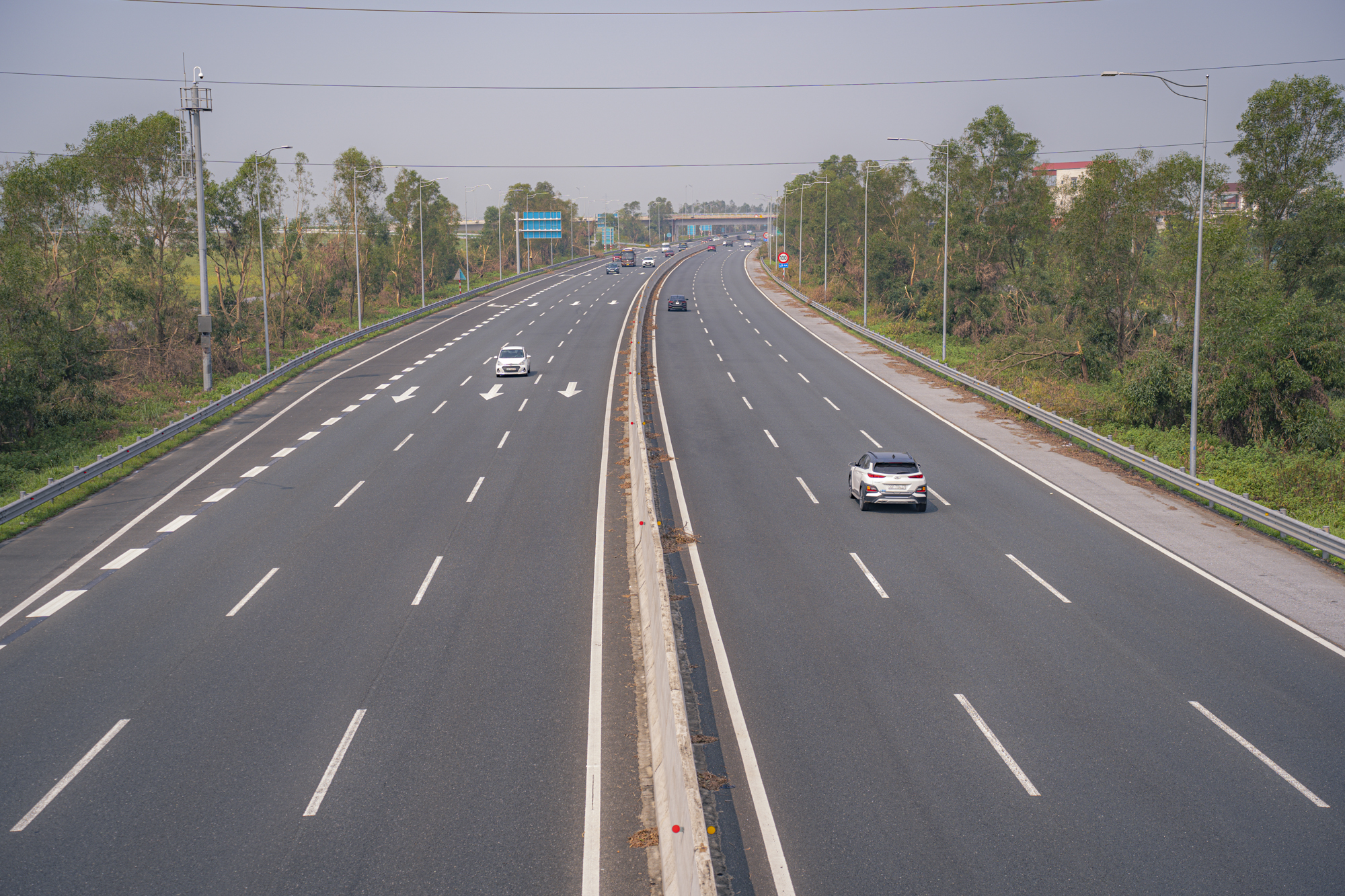 Ngay tháng sau, cao tốc gần 24.000 tỷ dự kiến sẽ được khởi công, rút ngắn thời gian di chuyển Nghệ An - Thủ đô nước láng giềng - Ảnh 1