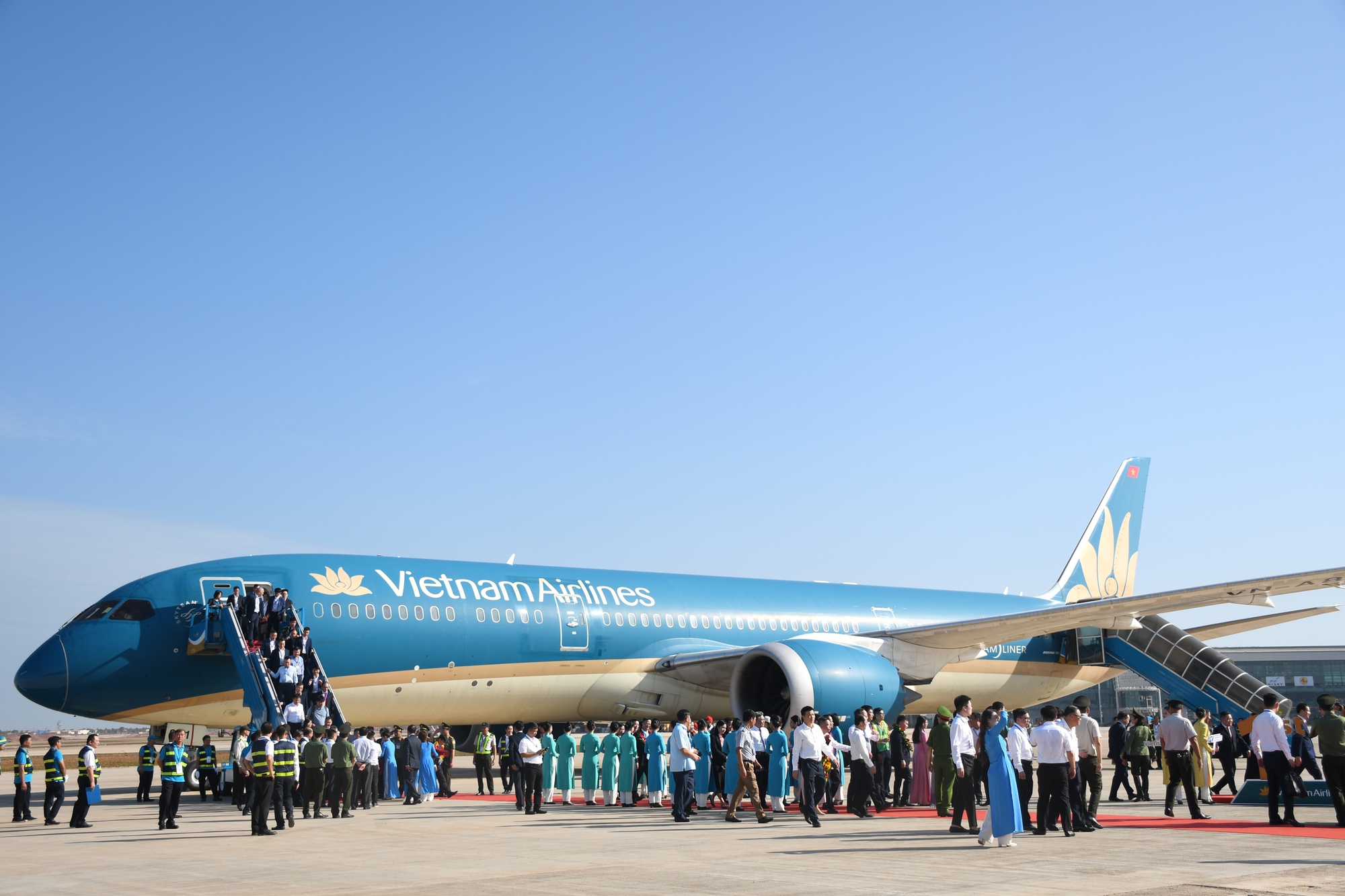 Nghiên cứu, đề xuất làm tuyến metro số 1 nối dài đến sân bay Long Thành theo lệnh khẩn cấp - Ảnh 1