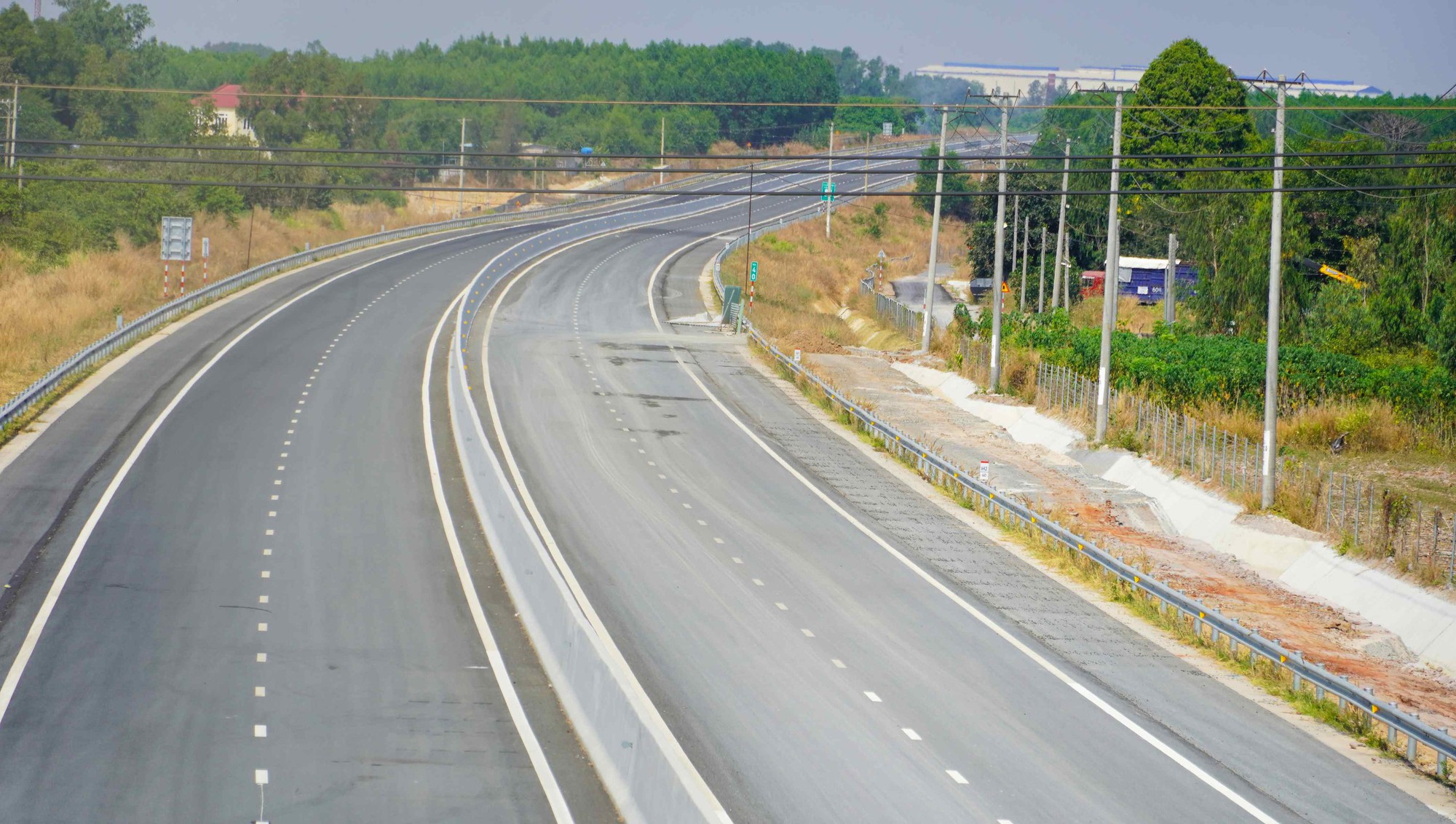 Diện mạo cao tốc Biên Hòa - Vũng Tàu trước ngày thông xe - Ảnh 5