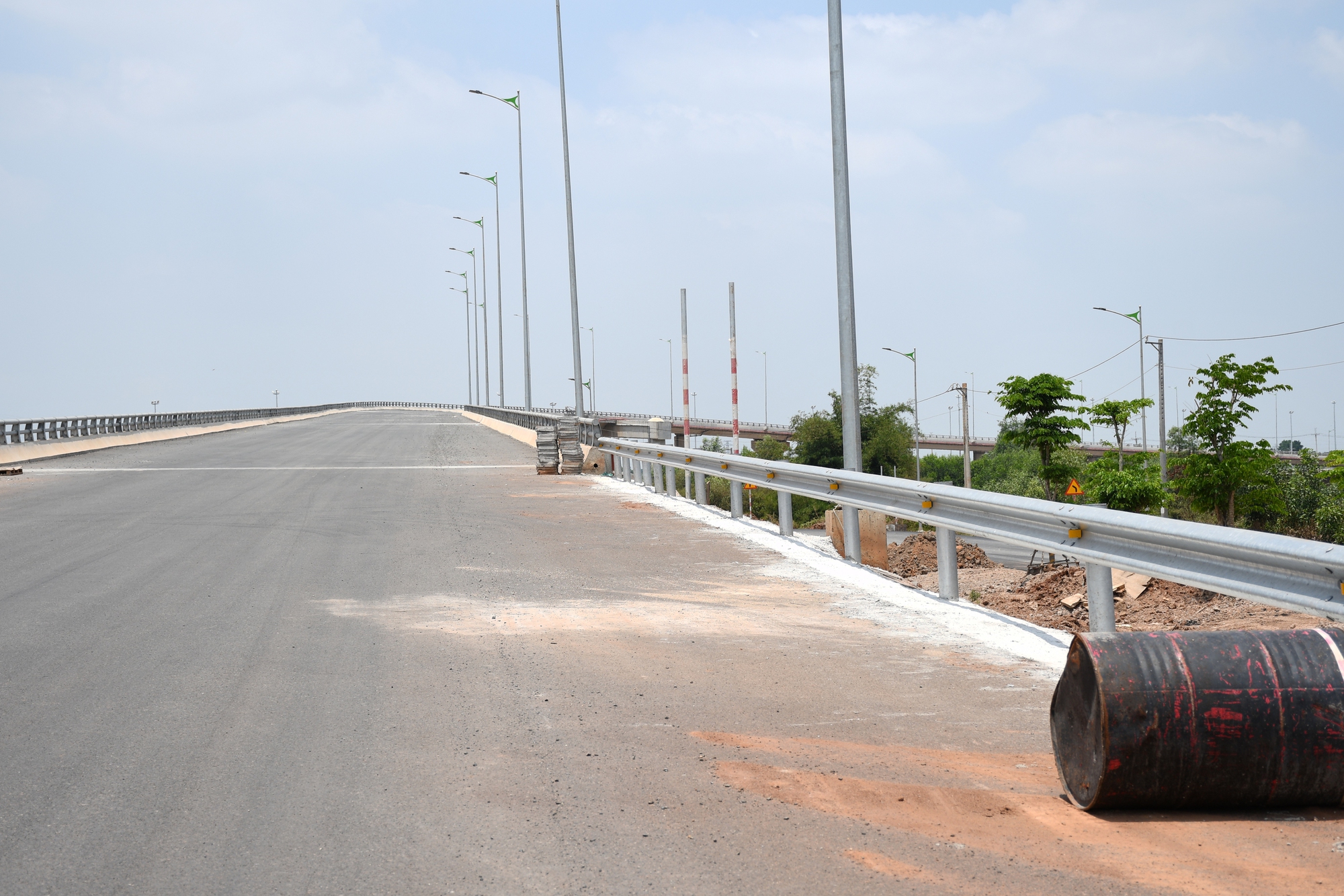 CLIP: Cận cảnh tuyến cao tốc Biên Hòa - Vũng Tàu tiếp tục "hoãn" khai thác tạm - Ảnh 2