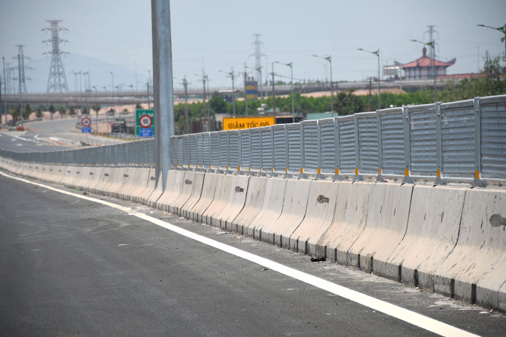 CLIP: Cận cảnh tuyến cao tốc Biên Hòa - Vũng Tàu tiếp tục "hoãn" khai thác tạm - Ảnh 13