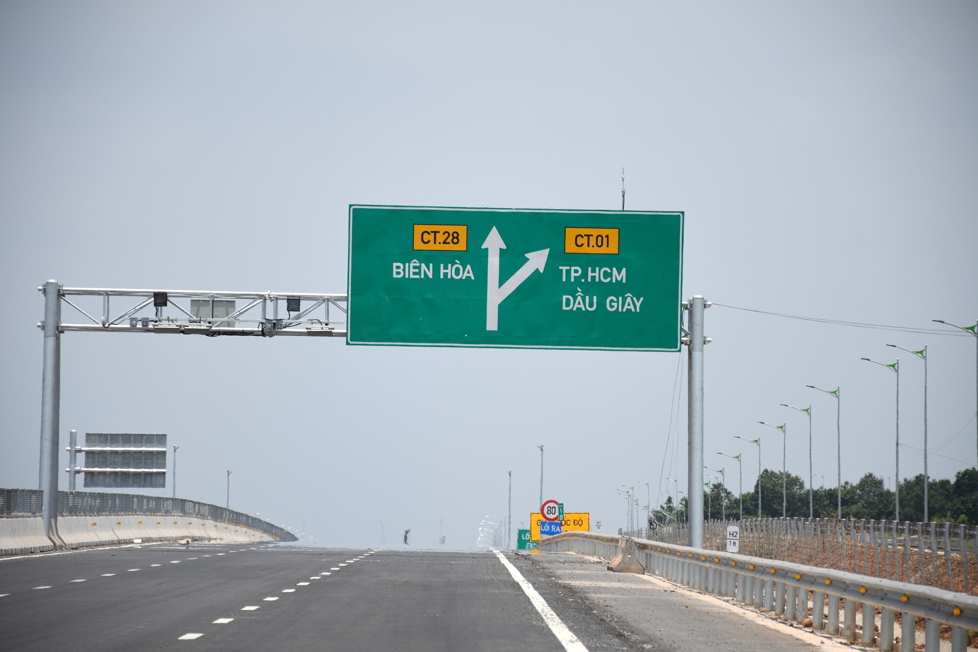 CLIP: Cận cảnh tuyến cao tốc Biên Hòa - Vũng Tàu tiếp tục "hoãn" khai thác tạm - Ảnh 15