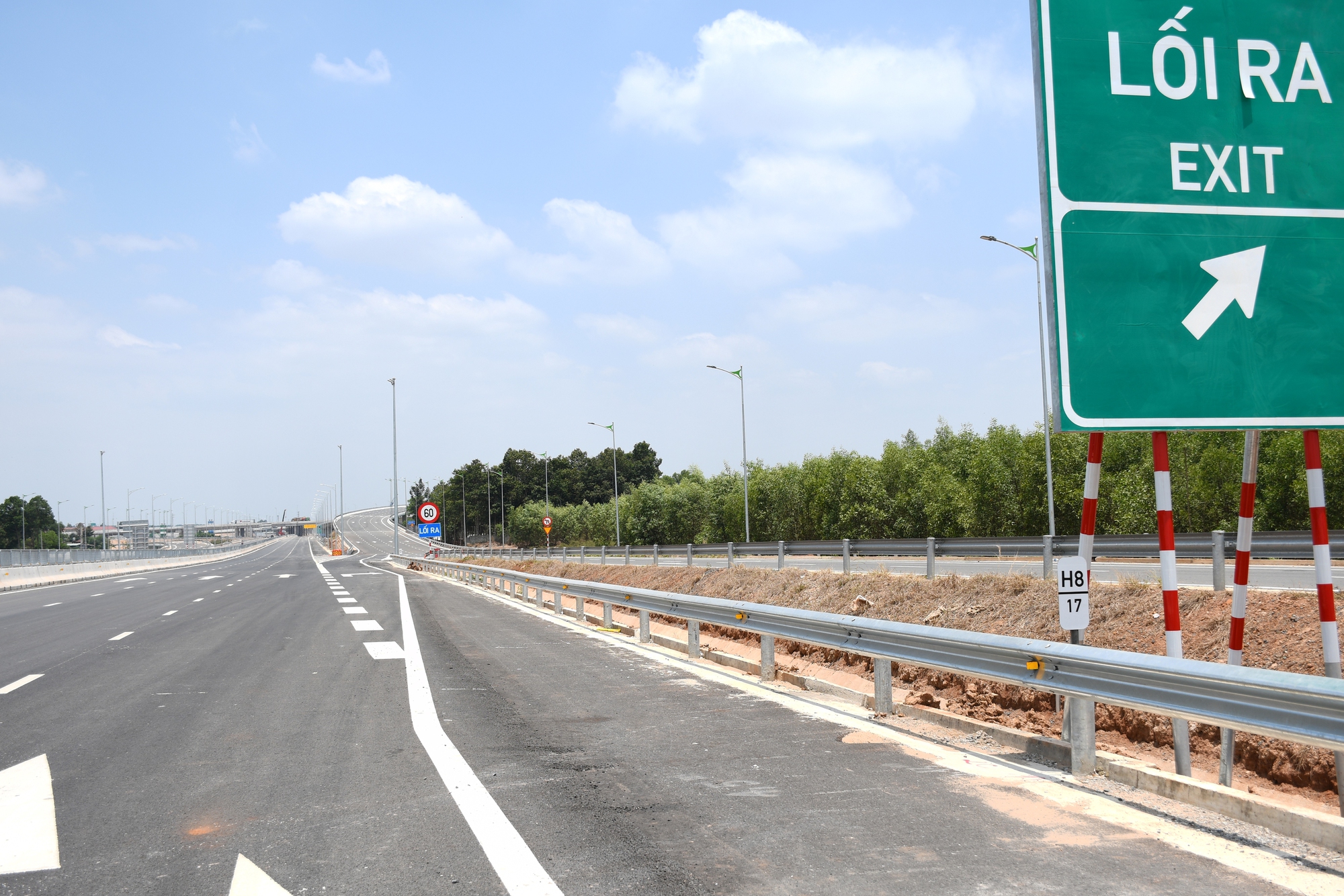 CLIP: Cận cảnh tuyến cao tốc Biên Hòa - Vũng Tàu tiếp tục "hoãn" khai thác tạm - Ảnh 8