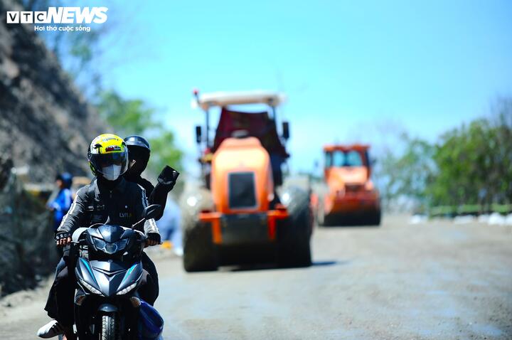 Hình hài Quốc lộ 28B Lâm Đồng khi được đầu tư 1.400 tỷ cải tạo và nâng cấp - Ảnh 14