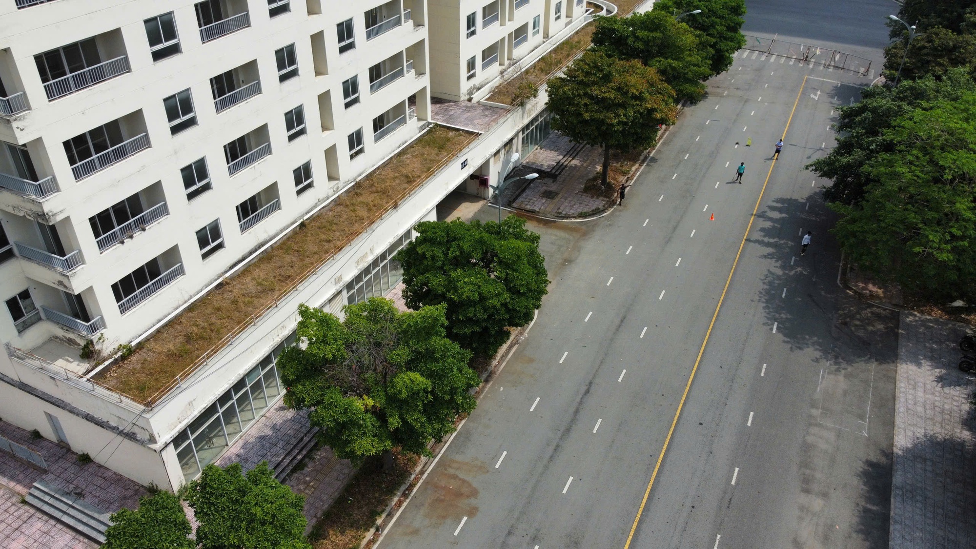 Toàn cảnh 3.790 căn hộ tái định cư ở Thủ Thiêm sắp sửa được đấu giá, nhiều hạng mục đã xuống cấp - Ảnh 4