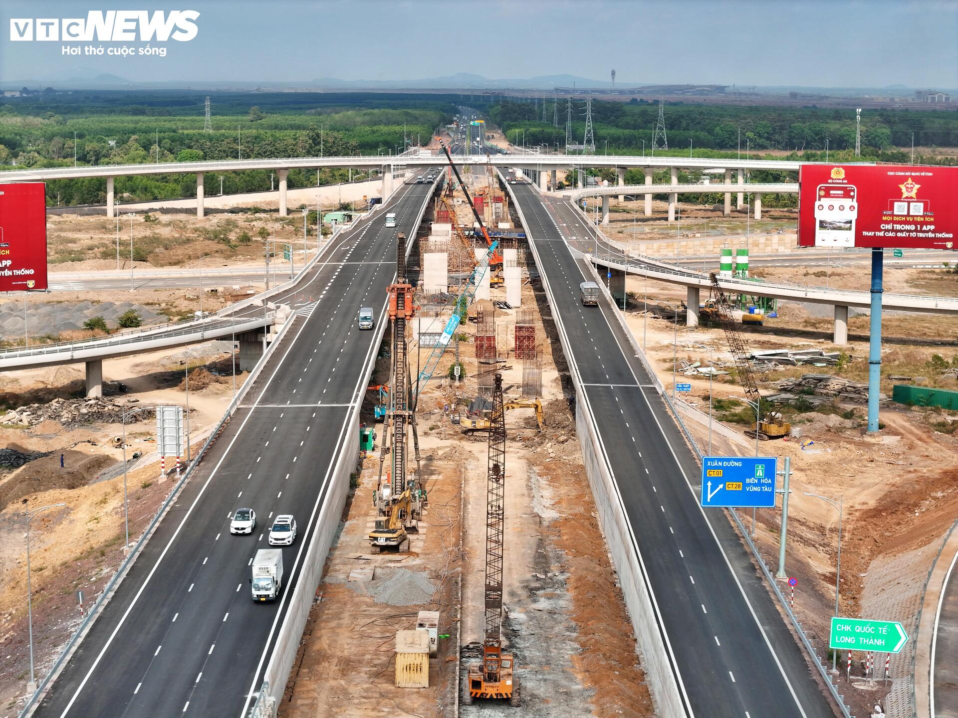 Cận cảnh cao tốc TP.HCM - Long Thành sau hơn nửa năm thi công mở rộng - Ảnh 2