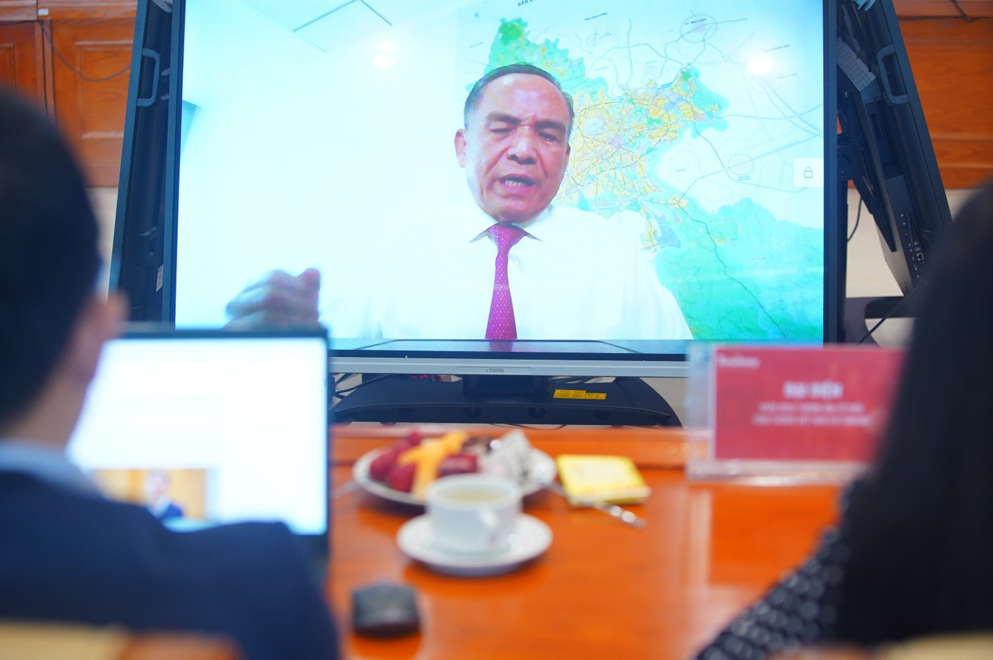 Nhà ở xã hội nên xây trên 'đất vàng' hay đẩy ra vùng ven? - Ảnh 2